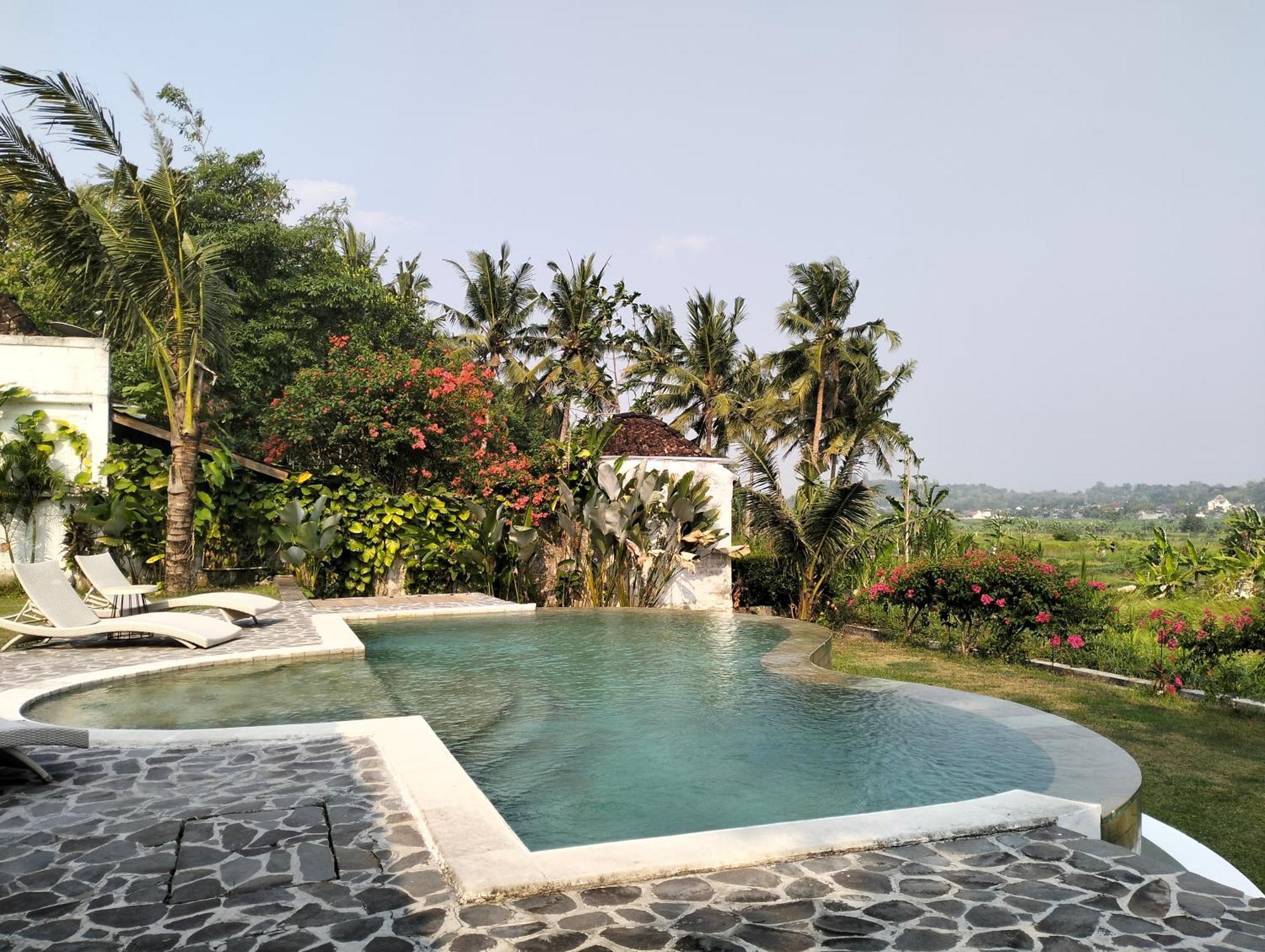 Sunmoonstarvillas Yogyakarta Jarakan 外观 照片