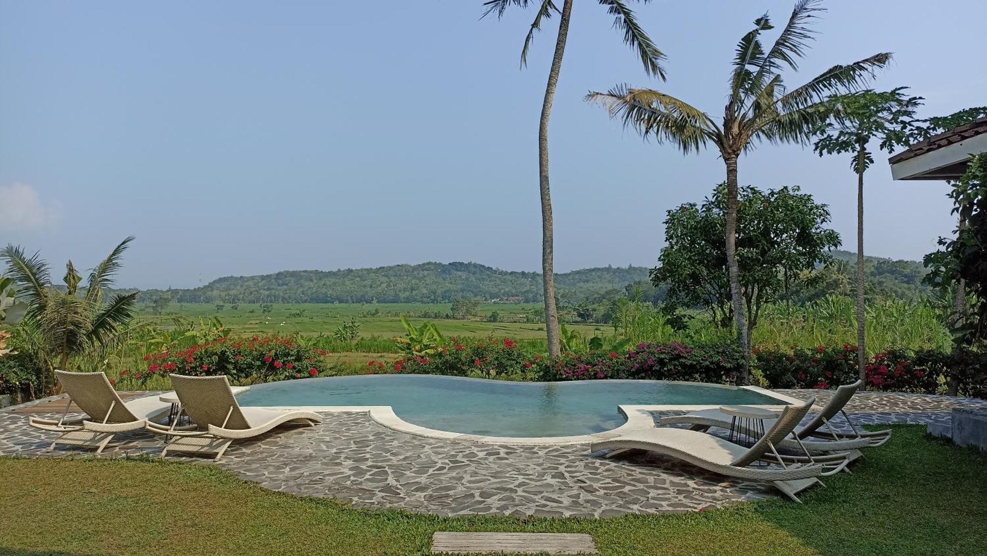 Sunmoonstarvillas Yogyakarta Jarakan 外观 照片